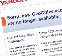 Yahoo Kills Off GeoCities