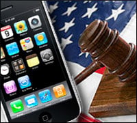FCC Not Spoiling for a Fight With Apple. Yet.