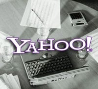 Yahoo Board Faces Down Critics